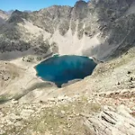 El Descanso Del Sol - En Pirineos *